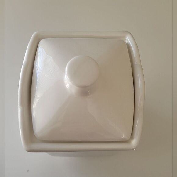 Laura Secord Ceramic Canister With Lid Silcone Ring #1138 - Picture 7 of 13